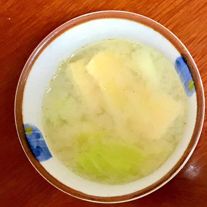 キャベツと油揚げの簡単味噌汁